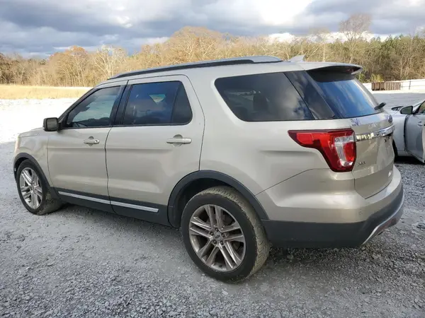 1FM5K7D84HGC53121 2017 FORD EXPLORER - Image 2