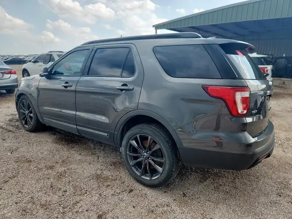 1FM5K7D84HGC65690 2017 FORD EXPLORER - Image 2