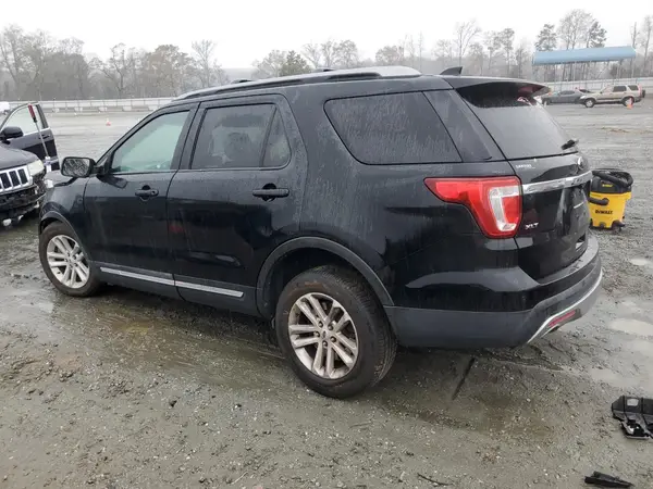 1FM5K7D84HGC74440 2017 FORD EXPLORER - Image 2