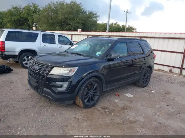 1FM5K7D84HGD02530 2017 FORD EXPLORER - Image 2