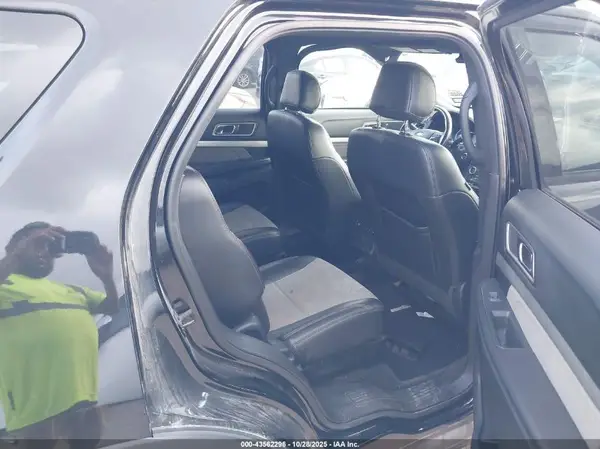 1FM5K7D84HGD02530 2017 FORD EXPLORER - Image 8