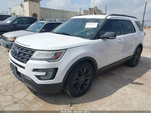 1FM5K7D84HGD02611 2017 FORD EXPLORER - Image 2
