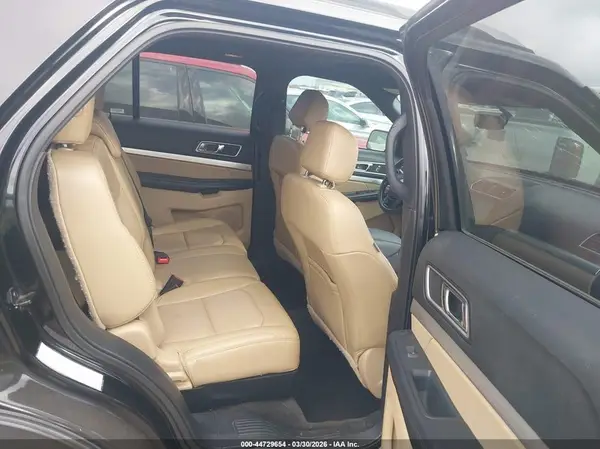 1FM5K7D84HGD14239 2017 FORD EXPLORER - Image 8