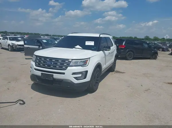 1FM5K7D84HGD16850 2017 FORD EXPLORER - Image 2