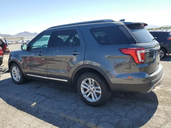 1FM5K7D84HGD55812 2017 FORD EXPLORER - Image 2
