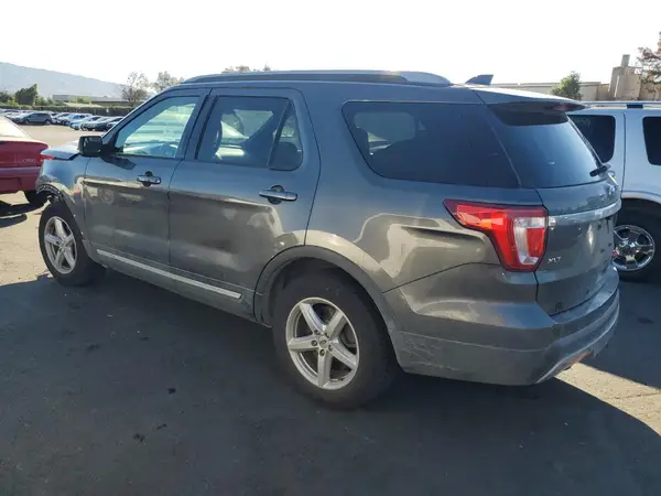 1FM5K7D84HGD64221 2017 FORD EXPLORER - Image 2