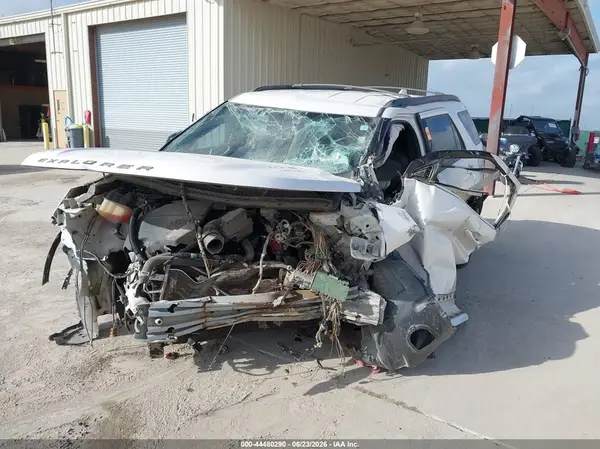 1FM5K7D84HGD85747 2017 FORD EXPLORER - Image 2