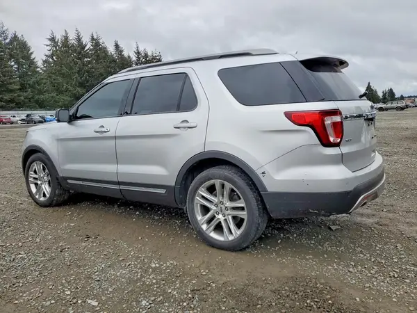 1FM5K7D84HGE10761 2017 FORD EXPLORER - Image 2