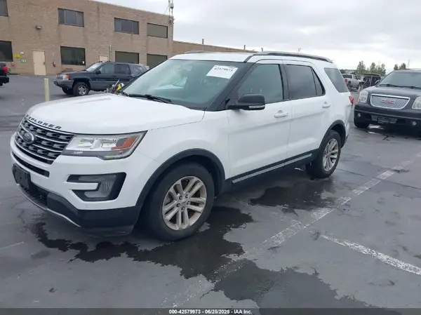 1FM5K7D84HGE12624 2017 FORD EXPLORER - Image 2