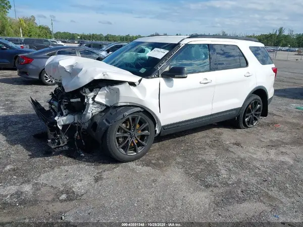 1FM5K7D84HGE19606 2017 FORD EXPLORER - Image 2