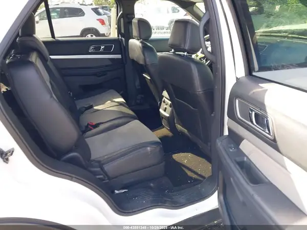 1FM5K7D84HGE19606 2017 FORD EXPLORER - Image 8