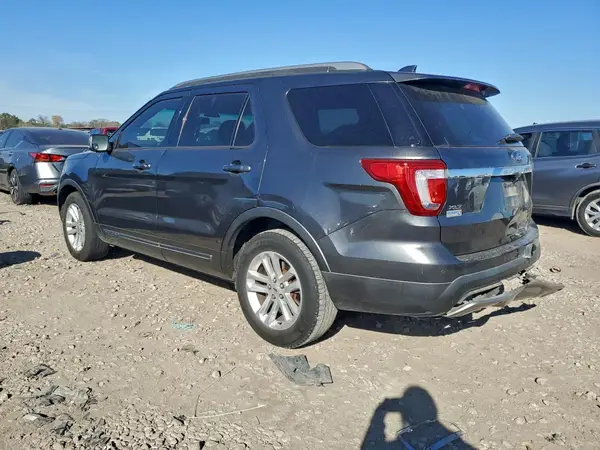 1FM5K7D84HGE22957 2017 FORD EXPLORER - Image 2