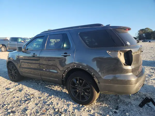 1FM5K7D84HGE32923 2017 FORD EXPLORER - Image 2