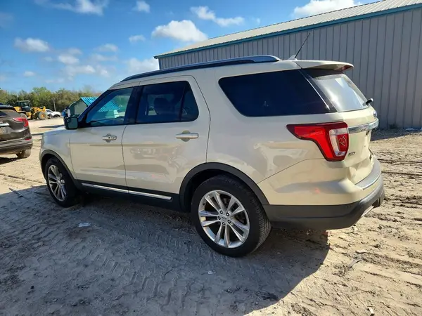 1FM5K7D84JGA76897 2018 FORD EXPLORER - Image 2