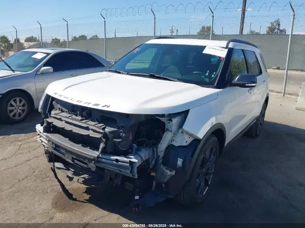1FM5K7D84JGB31588 2018 FORD EXPLORER - Image 2