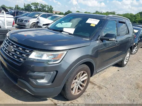 1FM5K7D85HGA07243 2017 FORD EXPLORER - Image 2