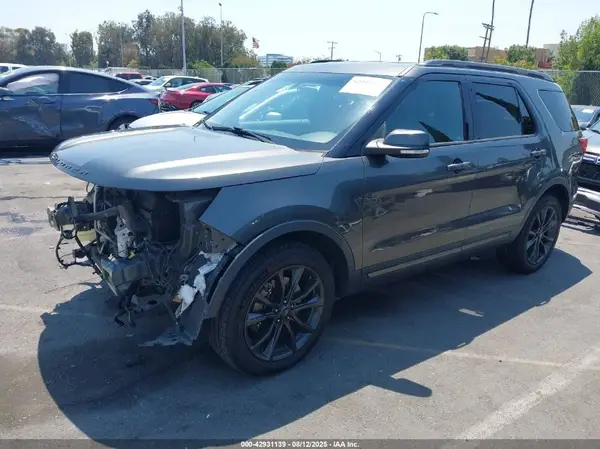 1FM5K7D85HGA22891 2017 FORD EXPLORER - Image 2