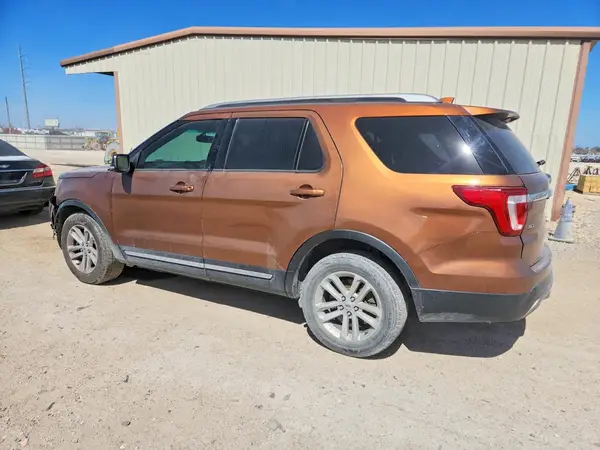1FM5K7D85HGA26875 2017 FORD EXPLORER - Image 2