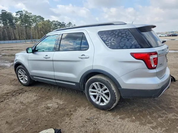 1FM5K7D85HGB03972 2017 FORD EXPLORER - Image 2
