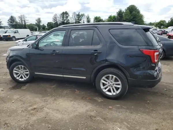 1FM5K7D85HGB28256 2017 FORD EXPLORER - Image 2