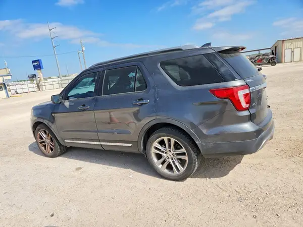 1FM5K7D85HGB30394 2017 FORD EXPLORER - Image 2