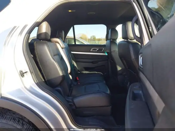 1FM5K7D85HGB45882 2017 FORD EXPLORER - Image 8
