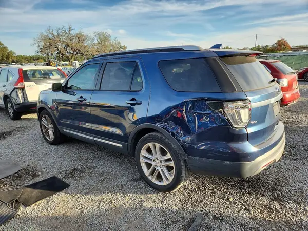 1FM5K7D85HGB50435 2017 FORD EXPLORER - Image 2