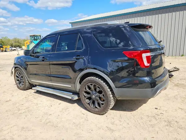 1FM5K7D85HGB86643 2017 FORD EXPLORER - Image 2