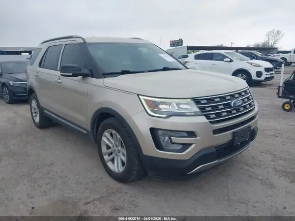 1FM5K7D85HGC13162 2017 FORD EXPLORER - Image 1