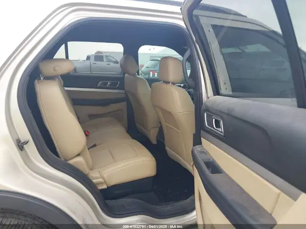 1FM5K7D85HGC13162 2017 FORD EXPLORER - Image 8