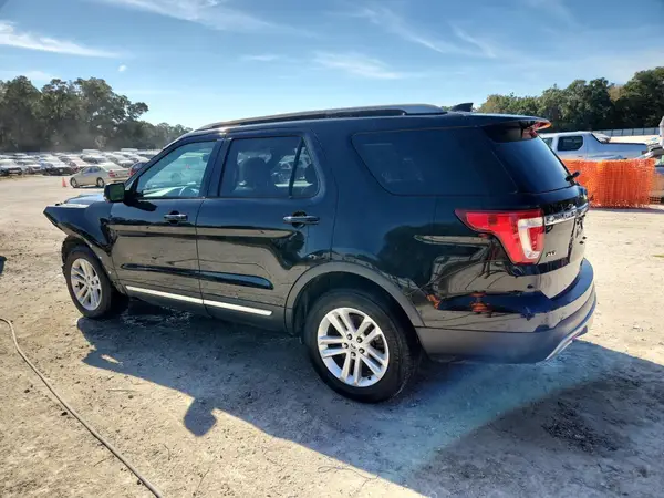 1FM5K7D85HGC29202 2017 FORD EXPLORER - Image 2