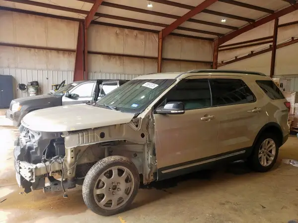 1FM5K7D85HGC53872 2017 FORD EXPLORER - Image 1