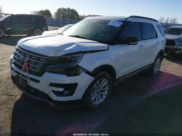 1FM5K7D85HGC64807 2017 FORD EXPLORER - Image 2