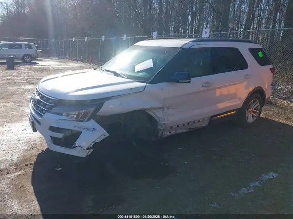 1FM5K7D85HGD15674 2017 FORD EXPLORER - Image 2