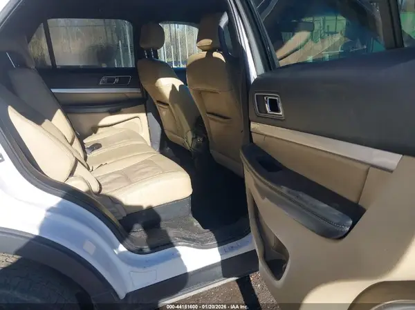 1FM5K7D85HGD15674 2017 FORD EXPLORER - Image 8