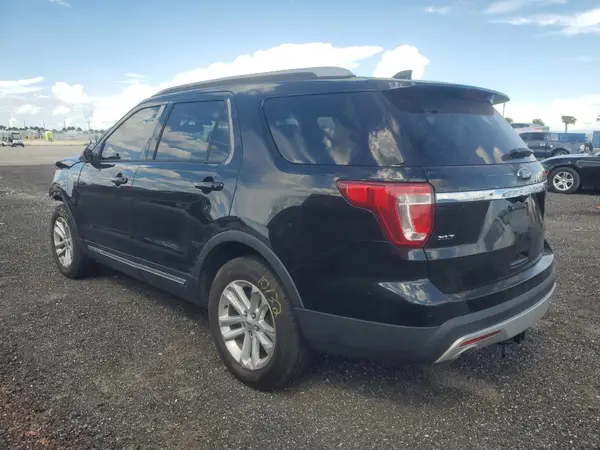 1FM5K7D85HGD15853 2017 FORD EXPLORER - Image 2