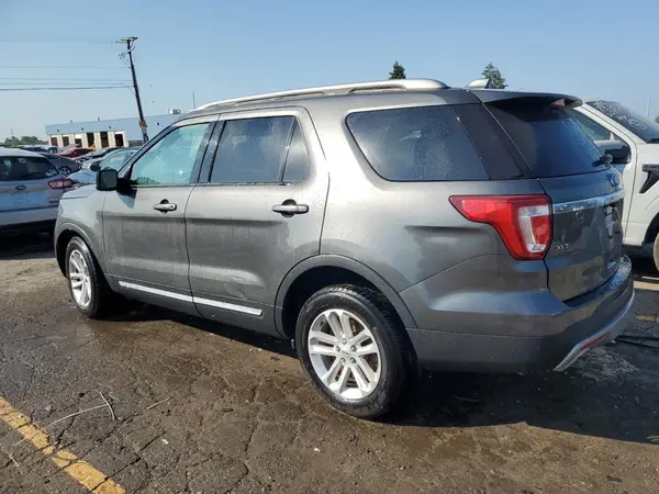 1FM5K7D85HGD16405 2017 FORD EXPLORER - Image 2