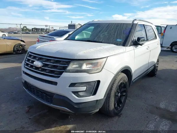 1FM5K7D85HGD16811 2017 FORD EXPLORER - Image 2