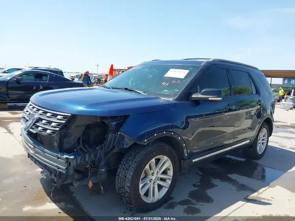 1FM5K7D85HGD52871 2017 FORD EXPLORER - Image 2