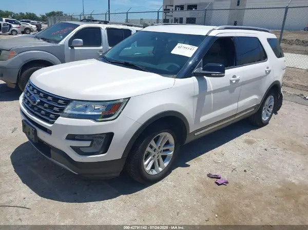 1FM5K7D85HGD53289 2017 FORD EXPLORER - Image 2