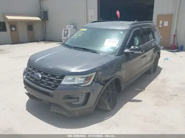 1FM5K7D85HGD53499 2017 FORD EXPLORER - Image 2