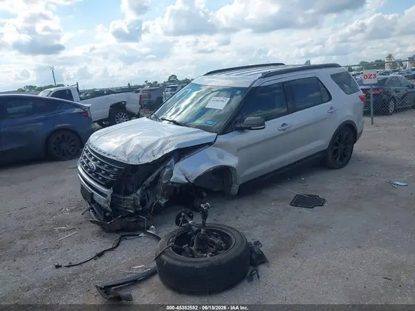 1FM5K7D85HGD85286 2017 FORD EXPLORER - Image 2