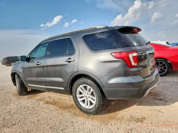 1FM5K7D85HGE23101 2017 FORD EXPLORER - Image 2