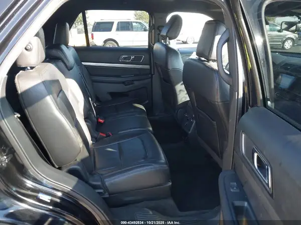 1FM5K7D85JGA43083 2018 FORD EXPLORER - Image 8