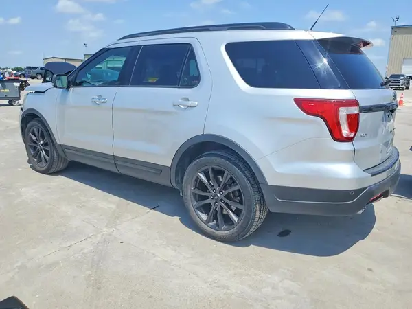 1FM5K7D85JGA78982 2018 FORD EXPLORER - Image 2
