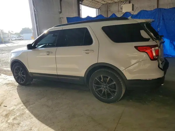 1FM5K7D85JGB25766 2018 FORD EXPLORER - Image 2