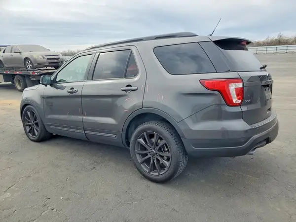 1FM5K7D85JGC49293 2018 FORD EXPLORER - Image 2