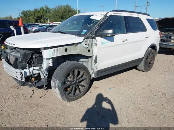 1FM5K7D85KGB06877 2019 FORD EXPLORER - Image 2