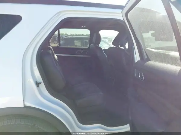 1FM5K7D85KGB06877 2019 FORD EXPLORER - Image 8