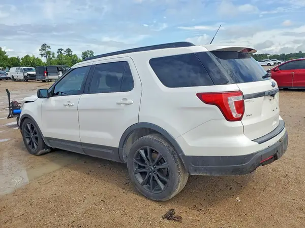 1FM5K7D85KGB07267 2019 FORD EXPLORER - Image 2